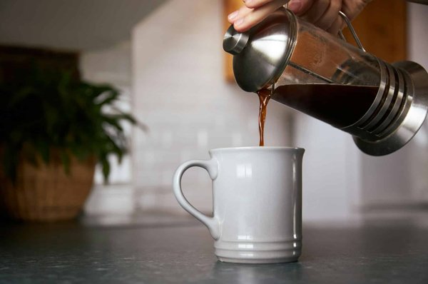 Quels critères pour sélectionner une machine à café avec carafe en verre pour une infusion parfaite?